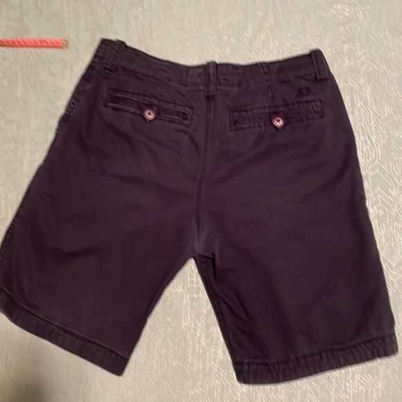 Aeropostale 32 waist navy shorts 10” inseam drawstring belt inside. Red accents - Picture 13 of 15
